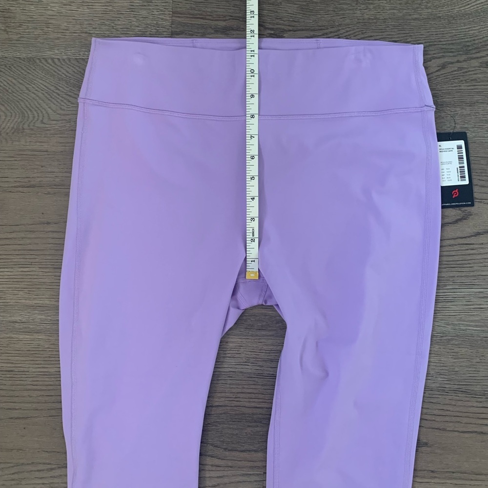 Peloton‎ Essential Mid-Rise Capri - Size XL - Purple - NWT - Picture 9 of 12